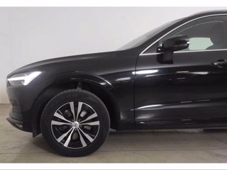 VOLVO XC60 Momentum Advanced, B4 AWD mildhybrid