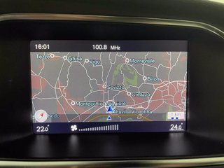 VOLVO V40 * D2 RD MOM GEA