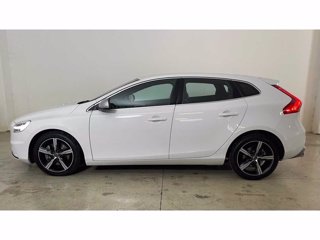 VOLVO V40 * D2 RD MOM GEA