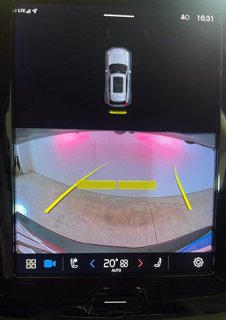 VOLVO XC60 Inscription, B4 AWD mild hybrid (D)