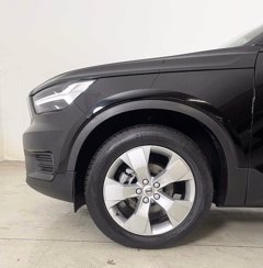VOLVO XC40 Momentum Pro, T2 automatico Micro Hybrid