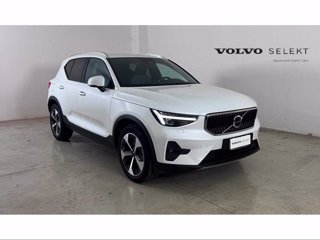 VOLVO XC40 Core, B3 Mild hybrid, Benzina