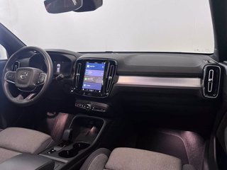 VOLVO XC40 Core, B3 Mild hybrid, Benzina
