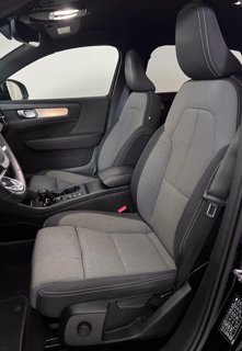 VOLVO XC40 Core, B3 mild hybrid, Benzina