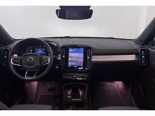 VOLVO XC40 Core, B3 mild hybrid, Benzina