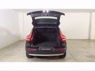 VOLVO XC40 Momentum Pro, D3 AWD automatico