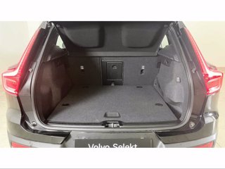 VOLVO XC40 Momentum Pro, D3 AWD automatico