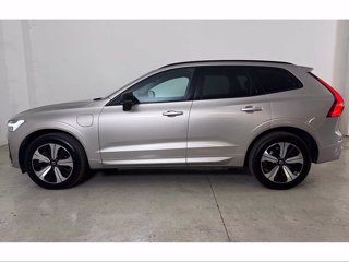 VOLVO XC60 Recharge Plus, T6 AWD ibrido plug-in, Elettrica/Benzina, Dark