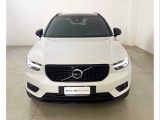 VOLVO XC40 D4 AWD R-D GEAR INTRO