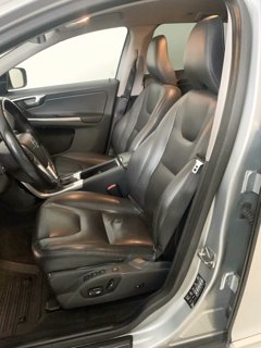 VOLVO XC60 D4 AWD SUM GEAR