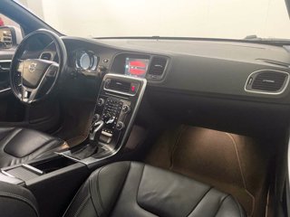 VOLVO V60 D4 R-D MOM GEAR