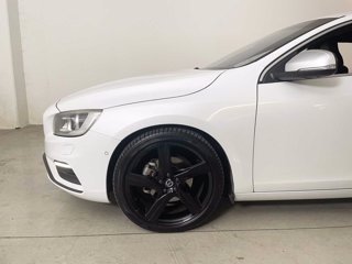 VOLVO V60 D4 R-D MOM GEAR