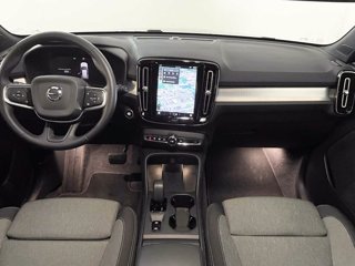 VOLVO XC40 Core, B3 Mild hybrid, Benzina