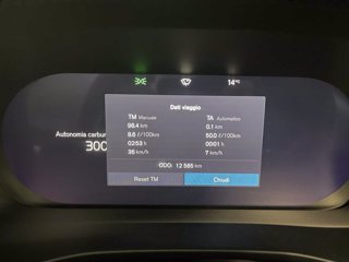 VOLVO XC40 Core, B3 Mild hybrid, Benzina