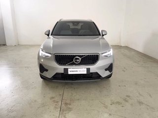 VOLVO XC40 Core, B3 Mild hybrid, Benzina