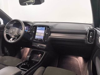 VOLVO XC40 Black Edition Ultra, B3 Mild hybrid, Benzina