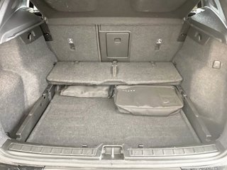 VOLVO XC40 Black Edition Ultra, B3 Mild hybrid, Benzina