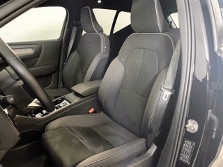 VOLVO XC40 Black Edition Ultra, B3 Mild hybrid, Benzina