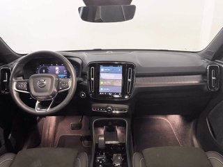 VOLVO XC40 Black Edition Ultra, B3 Mild hybrid, Benzina