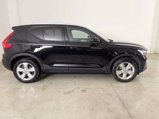 VOLVO XC40 Core, B3 Mild hybrid, Benzina