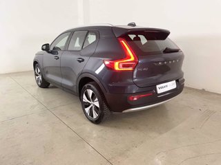 VOLVO XC40 Momentum Pro, T3 automatico