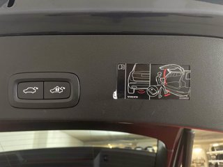 VOLVO XC40 Momentum Pro, T3 automatico