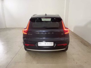 VOLVO XC40 Momentum Pro, T3 automatico