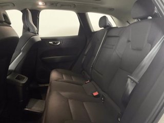 VOLVO XC60 Recharge Inscription Expression, T6 Recharge plug-in hybrid AWD (EU) automatico