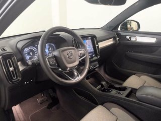 VOLVO XC40 Recharge Core, T4 Recharge Plug-in hybrid, Elettrica/Benzina, Bright