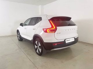 VOLVO XC40 Momentum Pro, T2 automatico