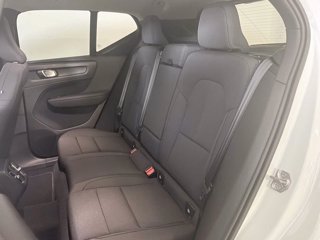 VOLVO XC40 Momentum Pro, T2 automatico