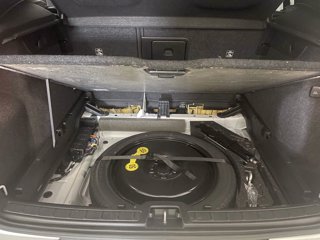 VOLVO XC40 Momentum Pro, T2 automatico