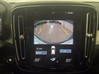 VOLVO XC40 Momentum Pro, T2 automatico