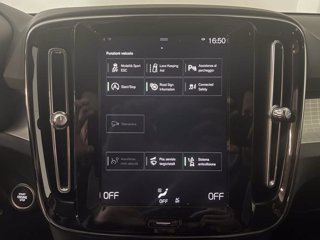 VOLVO XC40 Momentum Pro, T2 automatico