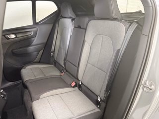 VOLVO XC40 Core, B3 Mild hybrid, Benzina