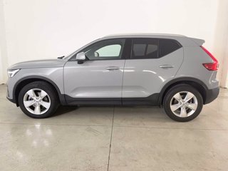VOLVO XC40 Core, B3 Mild hybrid, Benzina