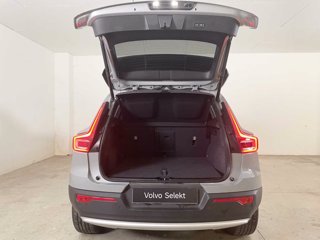 VOLVO XC40 Core, B3 Mild hybrid, Benzina