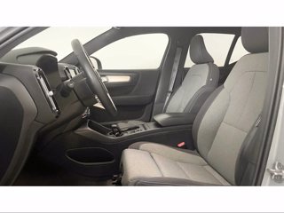 VOLVO XC40 Core, B3 Mild hybrid, Benzina