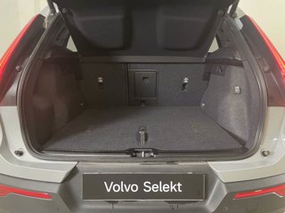VOLVO XC40 Core, B3 Mild hybrid, Benzina