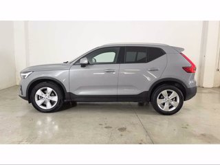 VOLVO XC40 Core, B3 Mild hybrid, Benzina