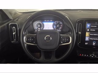 VOLVO XC40 Momentum Pro, D3 automatico