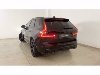 VOLVO XC60 Black Edition Ultra, T6 AWD ibrido plug-in, Elettrica/Benzina