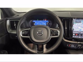 VOLVO XC60 Black Edition Ultra, T6 AWD ibrido plug-in, Elettrica/Benzina