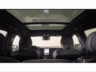 VOLVO XC60 Black Edition Ultra, T6 AWD ibrido plug-in, Elettrica/Benzina