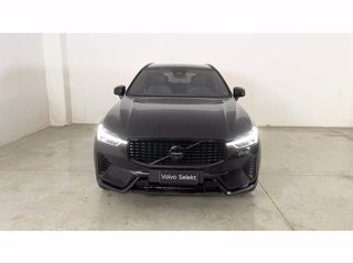 VOLVO XC60 Black Edition Ultra, T6 AWD ibrido plug-in, Elettrica/Benzina