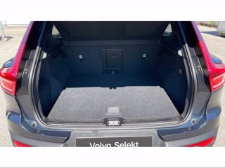 VOLVO XC40 Momentum Pro, T2 automatico