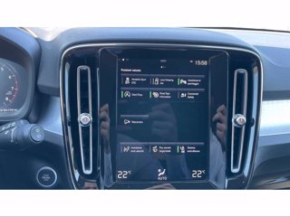 VOLVO XC40 Momentum Pro, T2 automatico