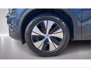 VOLVO XC40 Momentum Pro, T2 automatico