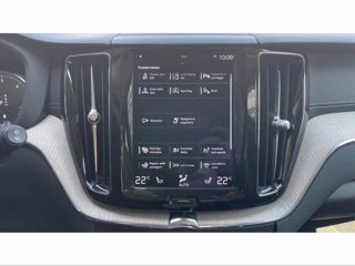 VOLVO XC60 Inscription, B4 AWD mild hybrid (D) automatico