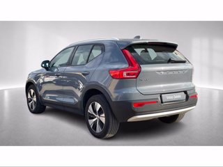 VOLVO XC40 Core, B3 mild hybrid, Benzina